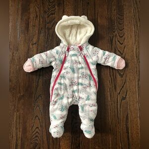 Baby Boden Girls 3-6M Pink/Cream Bunny Sherpa Hooted Footed Infant Bunting